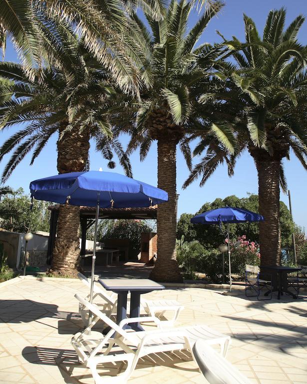 Le Palme Vacanze Trappeto  Εξωτερικό φωτογραφία