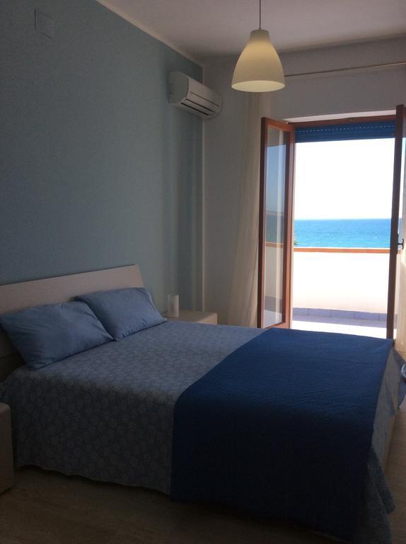 Le Palme Vacanze Trappeto  Εξωτερικό φωτογραφία