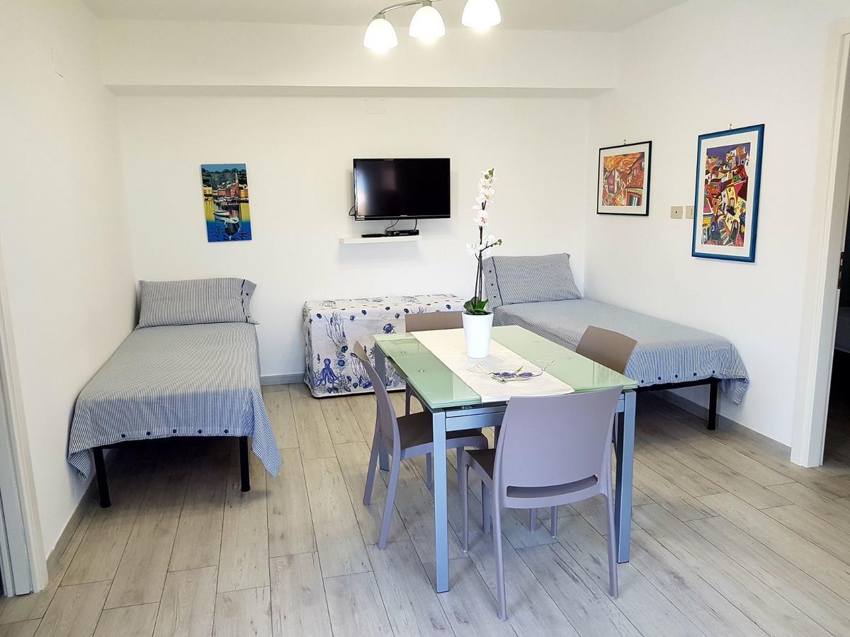 Le Palme Vacanze Trappeto  Εξωτερικό φωτογραφία