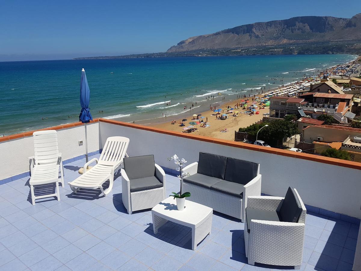 Le Palme Vacanze Trappeto  Εξωτερικό φωτογραφία